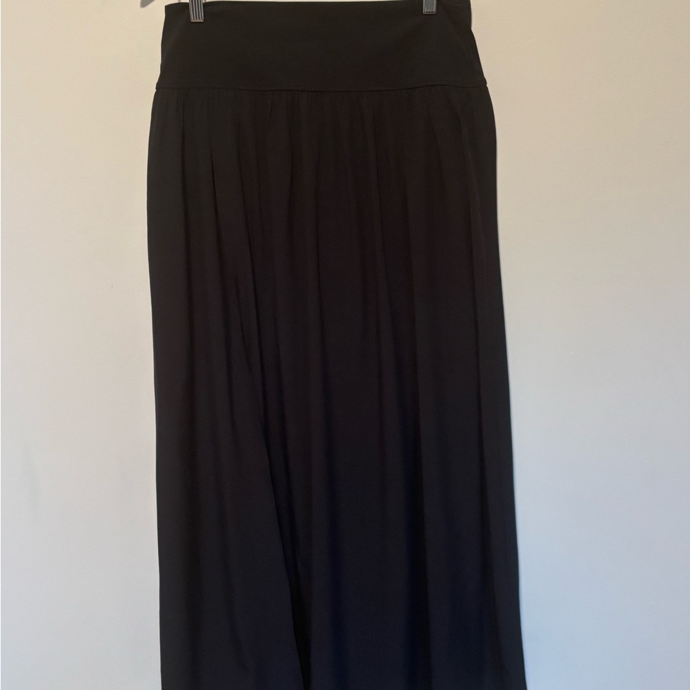 HALARA High-Waisted 2-in-1 Flowy Maxi Casual Skirt - Picture 3 of 6